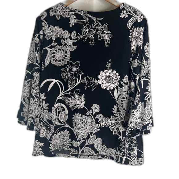 Kasper Black & White Floral Scoop Neck 3/4 Bell Sleeve Blouse Sz MD - Picture 2 of 7